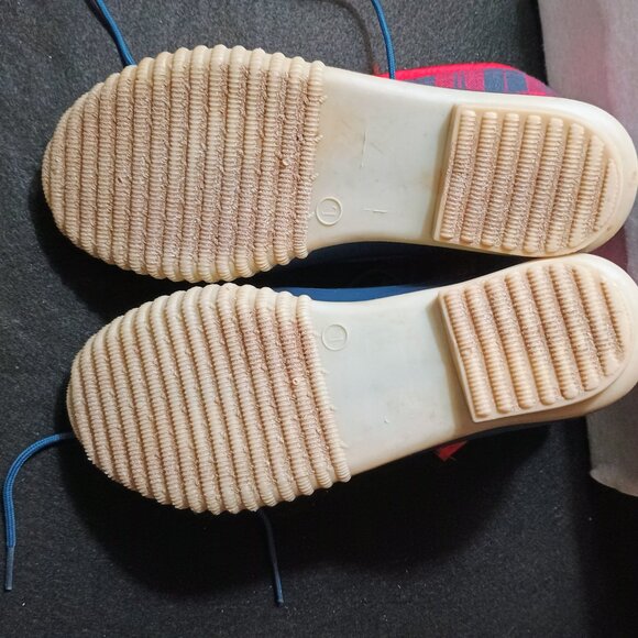 EUC: Girls' etc! Love sze Large Red & Navy Blue Plaid Check Ankle Combat Boots - Picture 2 of 6